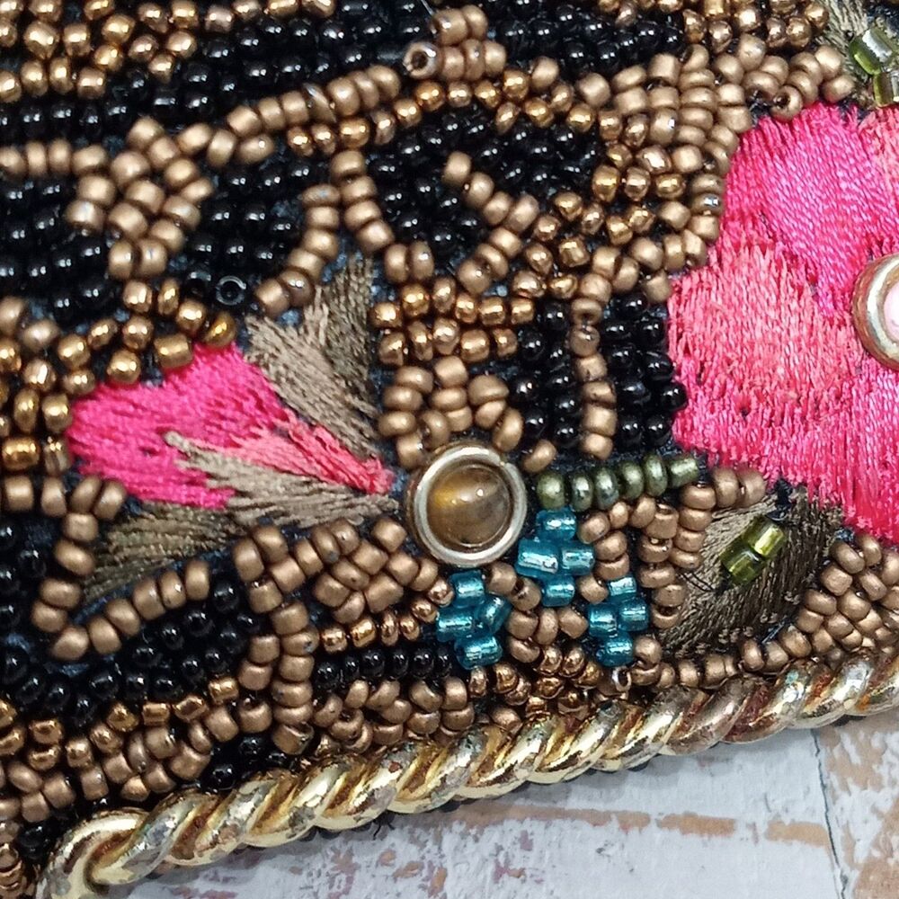 Mary Frances Queen of Everything Hand Beaded Leopard Floral Crossbody Whimsygoth - Picture 14 of 15